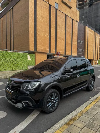 Renault Sandero Stepway 1.6 Zen