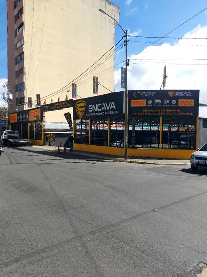 Multiservicio Automotriz En 3.000 Mts De T Y 2.500 De Constr