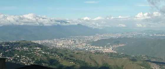 Inversión Única En El Junquito Casa Y Terreno A Solo $5.000