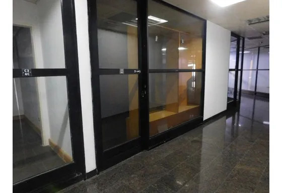 Alquiler De Local Comercial _ C.c. Macaracuay Plaza (c3- 4b)