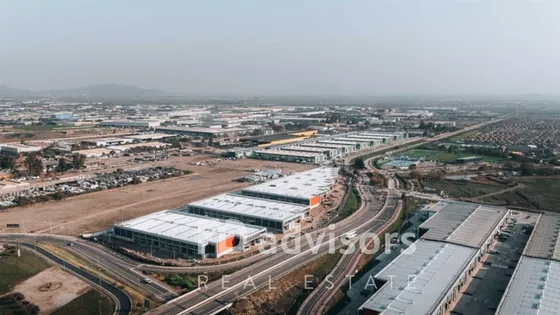 Arriendo De Bodegas En Centro Logístico 315 M2 - Lampa