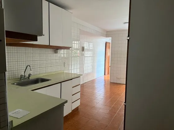 Venta Departamento 5 Amb Con Cochera, Retiro Caba.