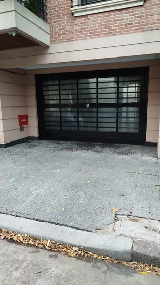 Cochera Cubierta  En Venta - Liniers