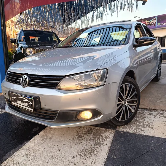 Volkswagen Jetta 2.0 Tsi Highline 4p 200 Hp