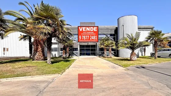 Nethaus Vende Gran Instalación Industrial - Colina