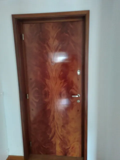 Carpintero Arreglo De Puertas A Domicilio, Fabrica. 