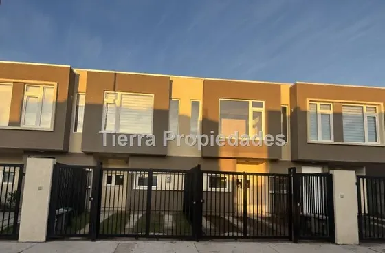 Casa (townhouse) Villa Tres Vientos - Los Angeles