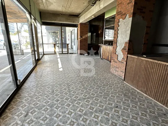 Locales En Primer Piso De Strip Center