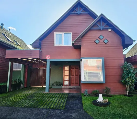 Casa En Venta De 4 Dorm. En Temuco