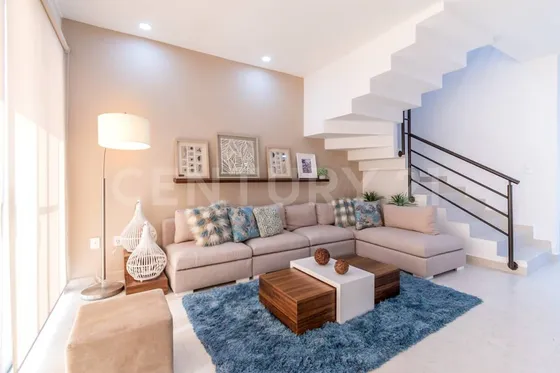 Casa En Venta En Poligono Sur En Privada En Cancún