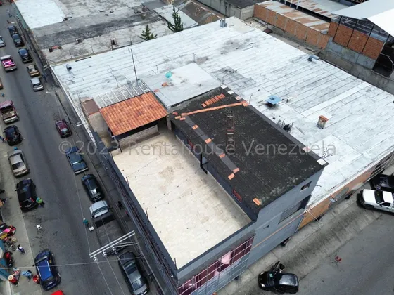 Julio Perez Alquila Edificio Comercial Licoreria En Barquisimeto Cod Flex 25-4072 Jrp