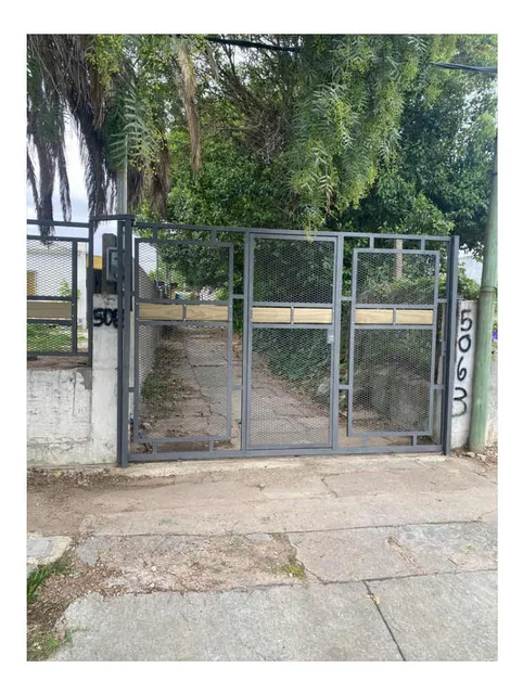 Apartamento Tipo Casa Barrio Peñarol 1 Dormitorio/parrillero