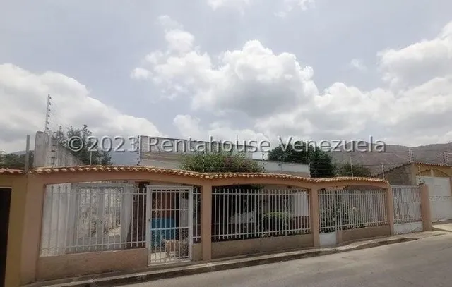 Gbf 25-13620 El Limón Venta De Amplia Casa Contácteme Ya.