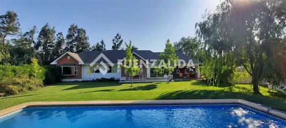 Casa En Venta De 3d 2b Nogales