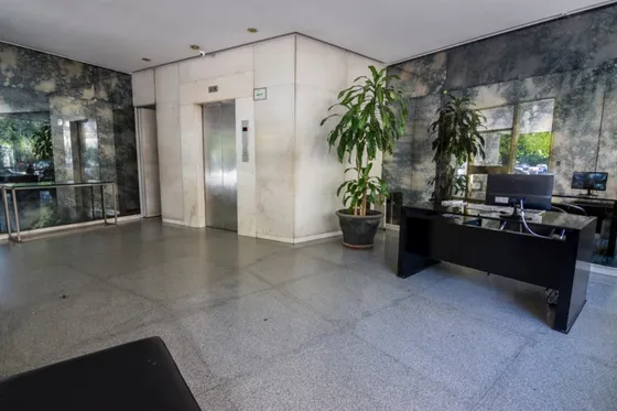 Piso Reciclado, 7 Ambientes, Dormitorios En Suite, Muy Luminoso Y Amplio