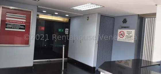 Oficina En Alquiler, El Marqués #23-24896