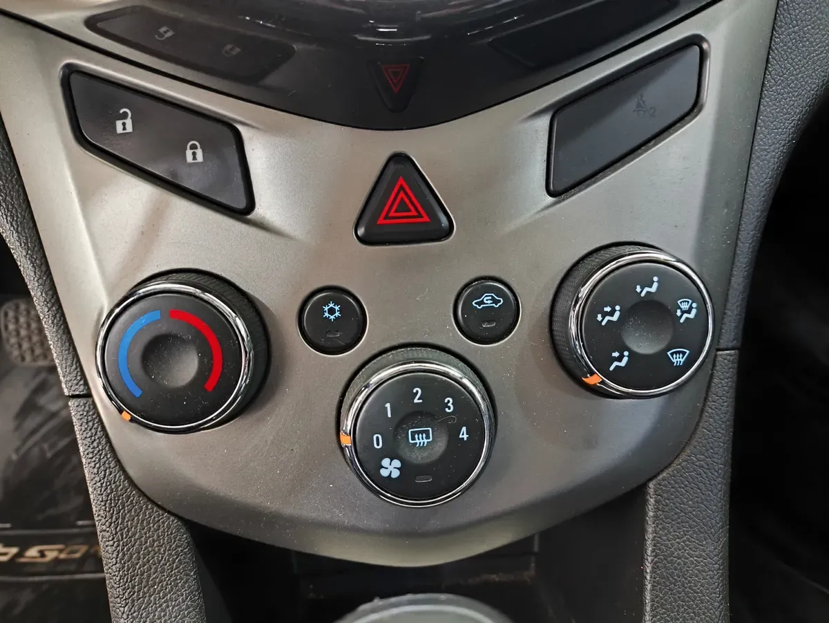 Miniatura 10