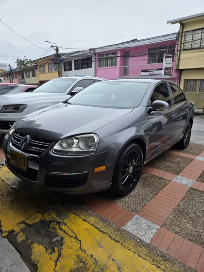 Volkswagen Bora 2.5 Exclusive