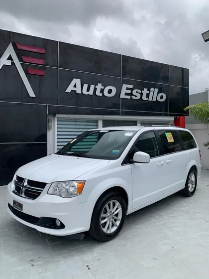 Dodge Grand Caravan Americana
