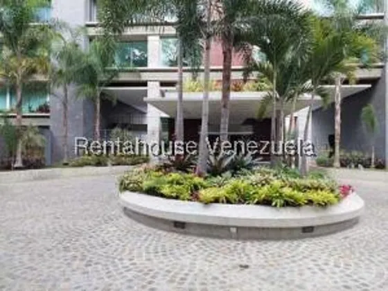 Apartamento En Alquiler. Sebucán. Mls 25-23697