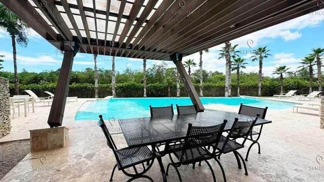 Elegante Apartamento De Una Habitación En Venta En Los Altos, Casa De Campo