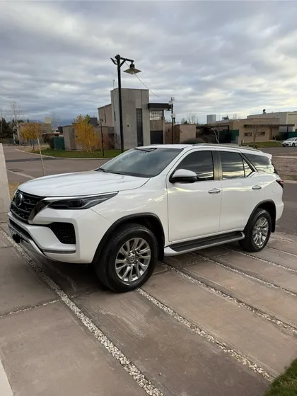 Toyota Hilux Sw4 2.8 Srx 177cv 4x4 7as At