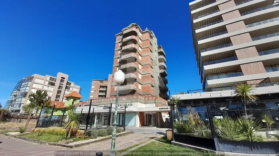 Codigo 221 - Centro Playa Pinamar - 3 Ambientes Con Cochera Y Parrilla