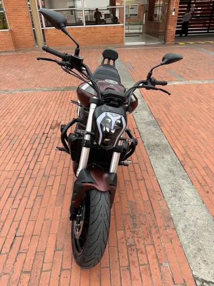 Moto Benelli 502c
