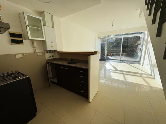 Duplex  En San Fernando Con Jardín Y Cochera Triple A La Venta!