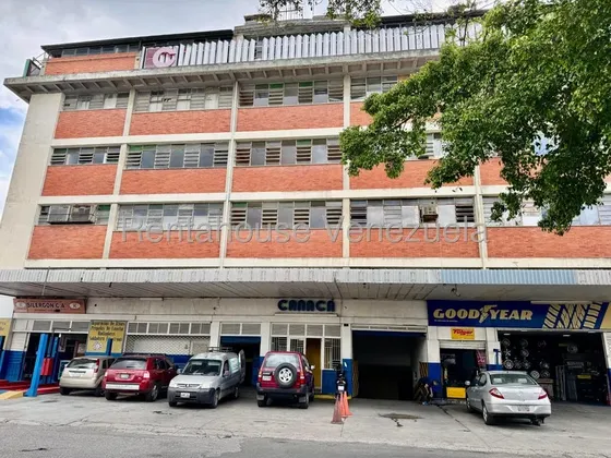 Se Alquila Galpón Depósito Local En Los Ruices