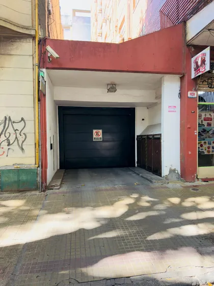 Cochera En Alquiler Calle 56 La Plata, Solo Para Moto
