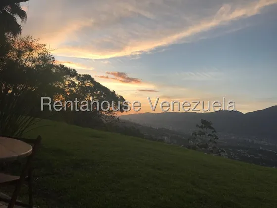 Terreno En Venta\  Alto Hatillo   Mg  5-9235