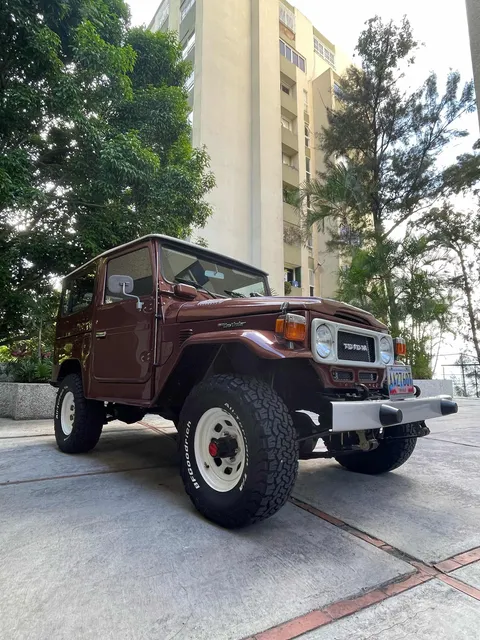Toyota Land Cruiser Fj 40