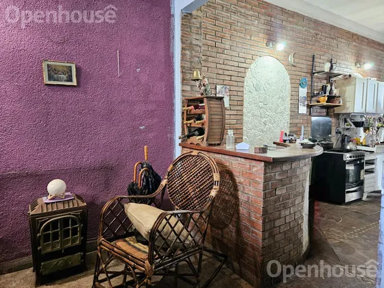 Venta De Casa En Espectacular Lote/ Paternal 