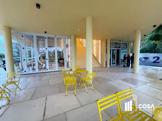 Local En Venta En Funes Santa Fe Ubicación Estratégica