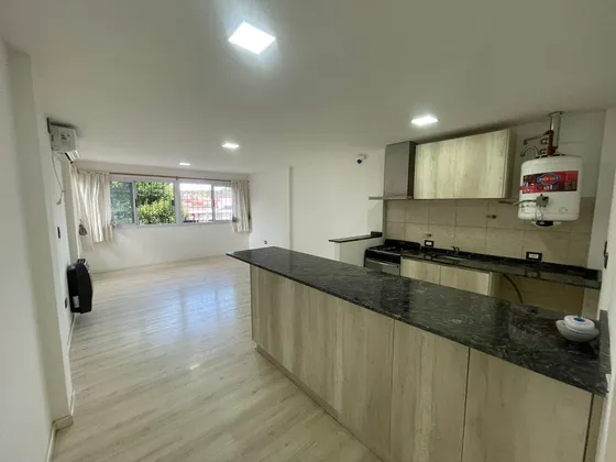 Local Comercial Y Departamento En Venta De 1 Dormitorio En Villa Allende Centro