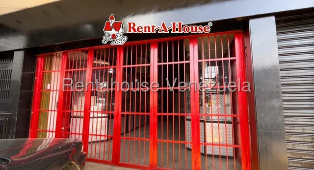 Oportunidad Local Comercial En Alquiler 44 Metros En Av Los Cedros Alto Trafico Instala Tu Negocio A Pie De Calle Con Estacionamiento Estef 25-23472