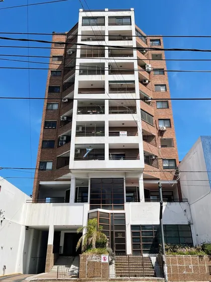Hipolito Yrigoyen 175 - Quilmes Centro
