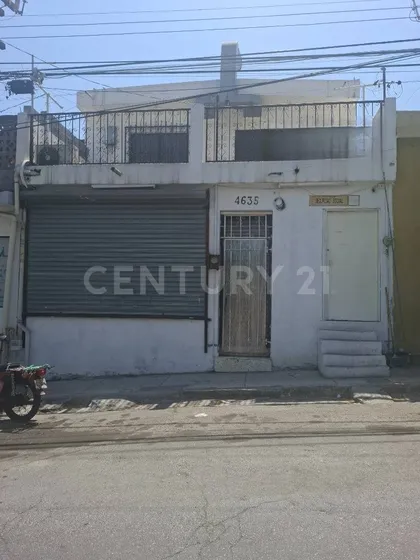 Local En Venta En Col. Valle De Infonavit 5 Sector