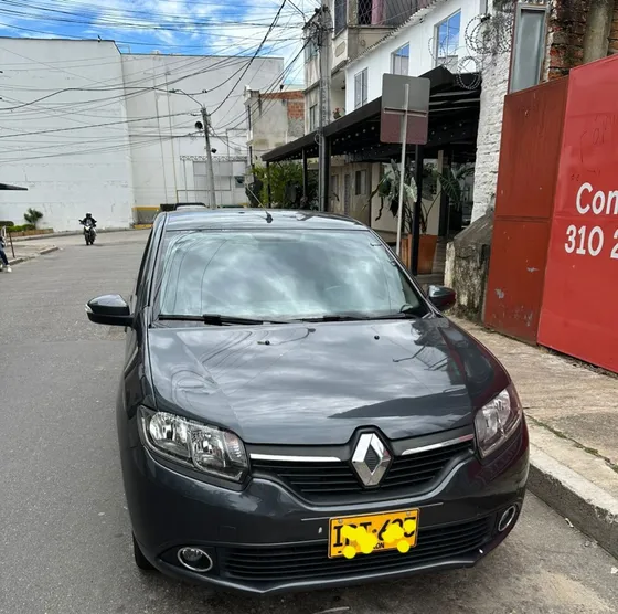 Renault Logan 1.6 Privilege