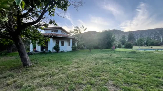 Casa Estilo Colonial Chilena, Casa Cuidador Y Piscina
