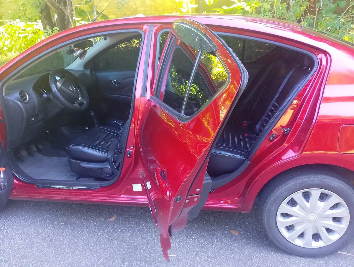 Nissan Versa 2017 1.6 16v Sv 4p — foto 9