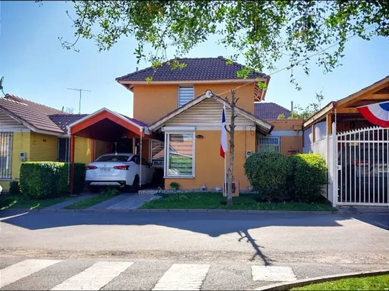 Casa En Venta De 3 Dorm. 2 Baños, En Puente Alto