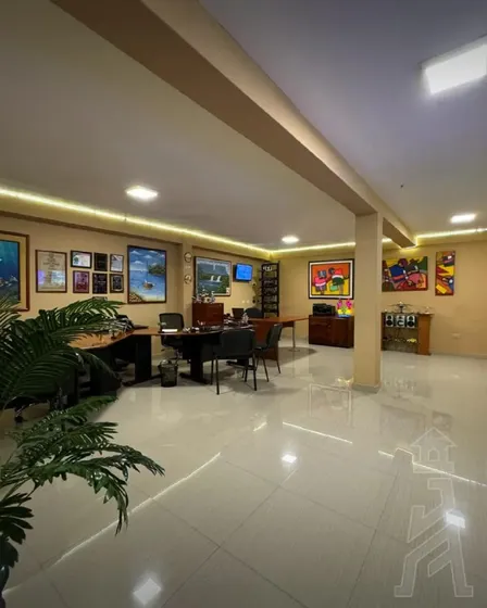 Venta De Casa / Oficina En Sector Pozuelos-puerto La Cruz