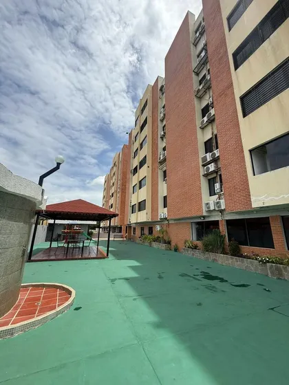 Lm  Apartamento Remodelado En Tazajal Araguaney Suites Valencia Carabobo Venezuela