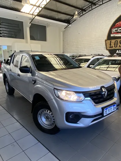 Renault Alaskan 2.3t 16v Confort Mt 4x4