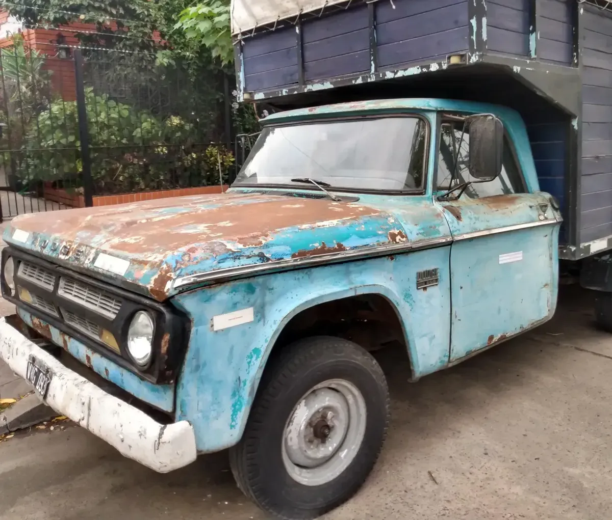 Dodge D200 3.7517886268974704641