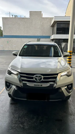 Toyota Sw4 2.8 Srx 204cv 4x4 7as At