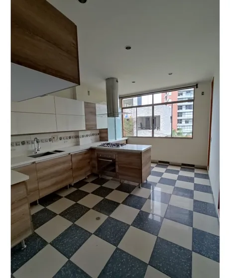 Casa Unifamiliar En Venta Poblado Sector El Tesoro Medellín
