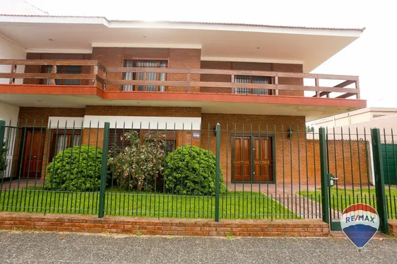 Casa En Venta San Luis 900 Turdera Lomas De Zamora